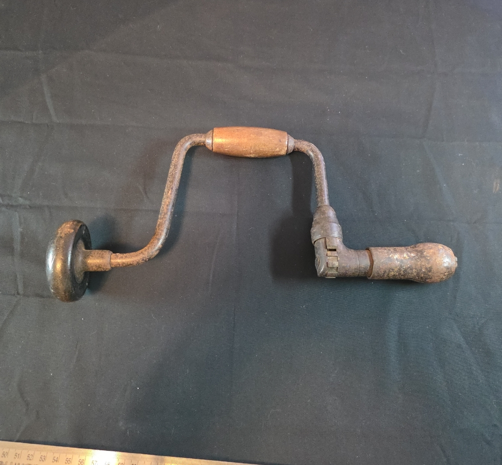 Vintage Miller’s Falls Ratcheting Brace – 13.25" Sweep Vintage Hand Drill Tool